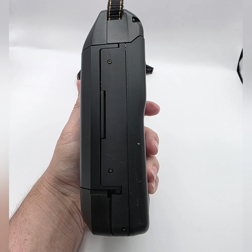 Vintage Polaroid Captiva SLR Auto Focus Camera F12/107mm